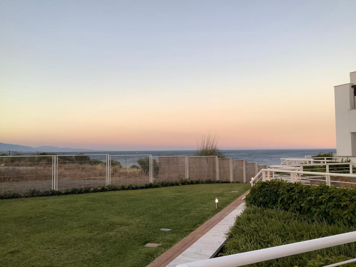 Casares Del Mar Luxury Apartment Малага Екстериор снимка