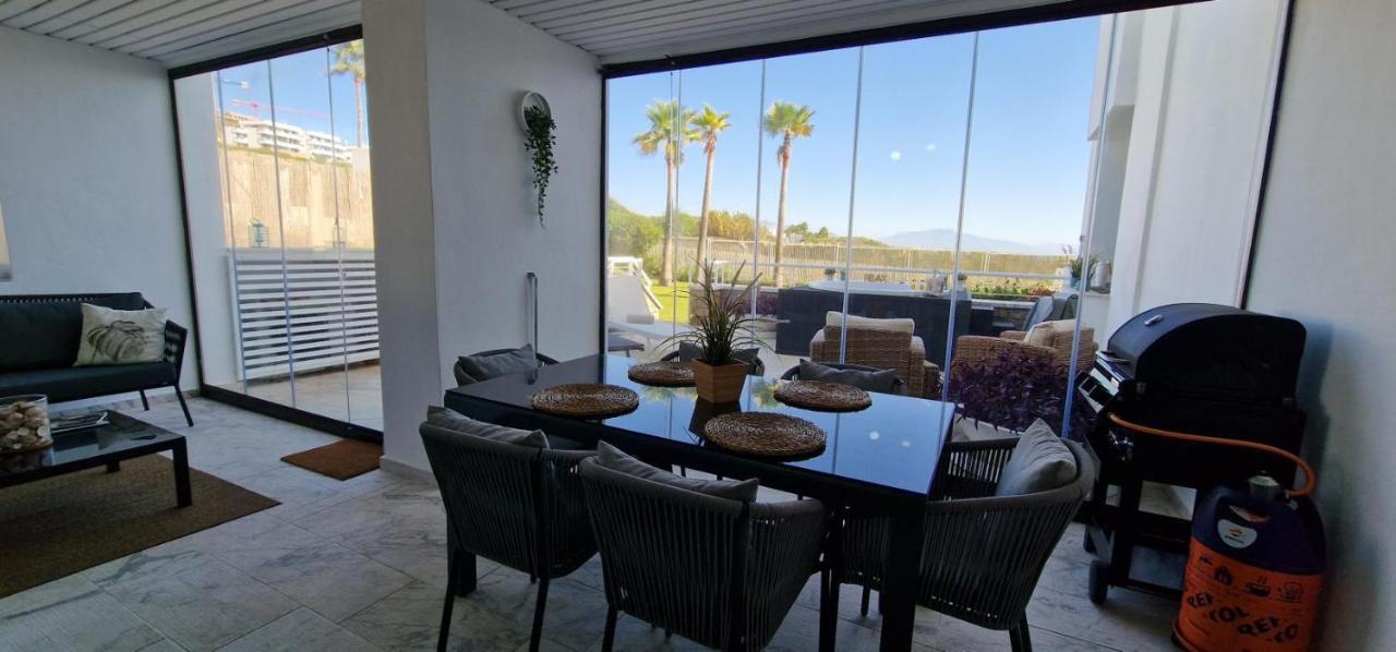 Casares Del Mar Luxury Apartment Малага Екстериор снимка