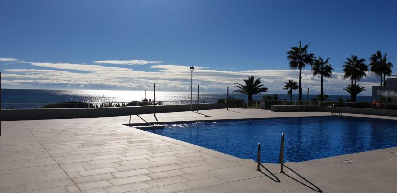Casares Del Mar Luxury Apartment Малага Екстериор снимка