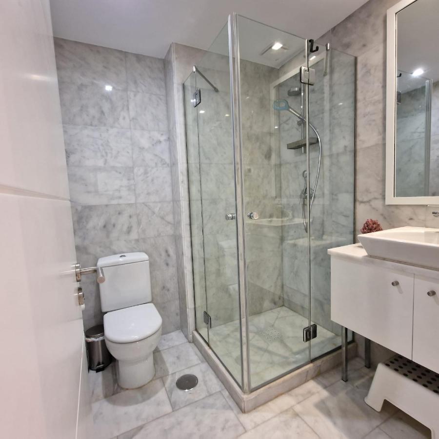 Casares Del Mar Luxury Apartment Малага Екстериор снимка