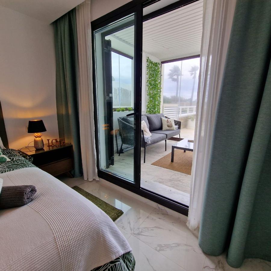 Casares Del Mar Luxury Apartment Малага Екстериор снимка